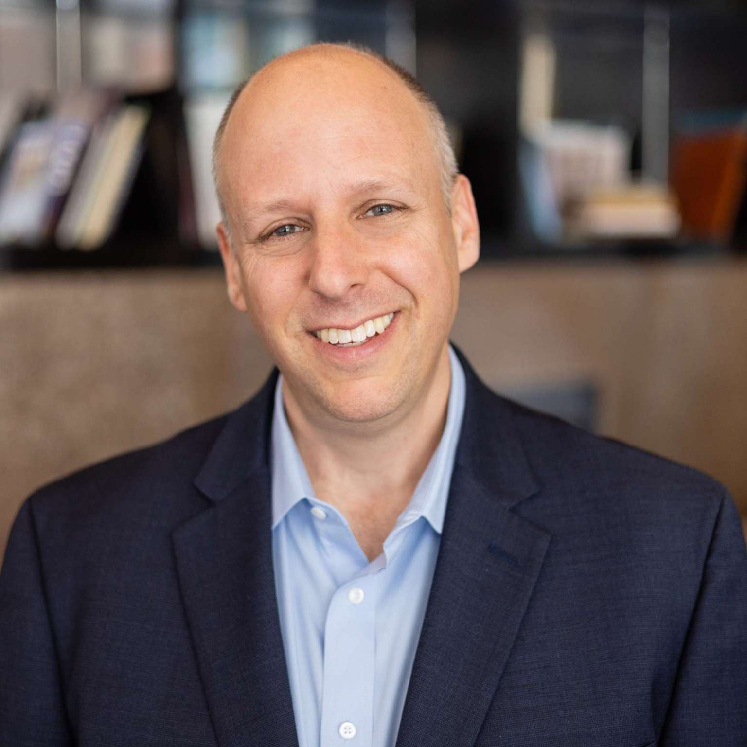 Josh Romalis headshot