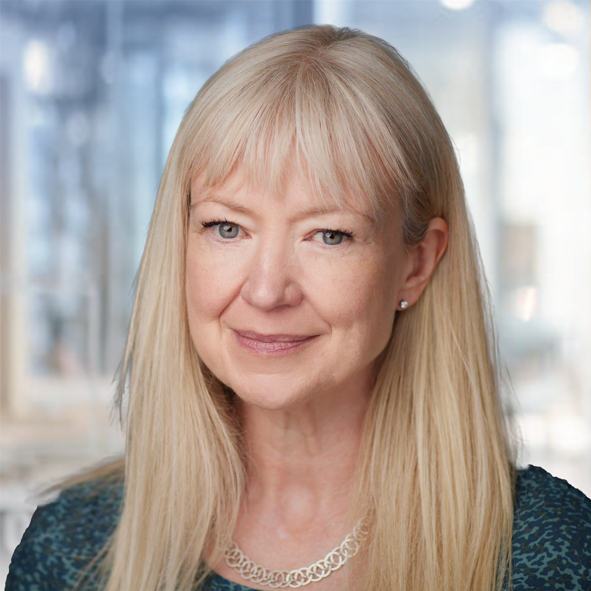 Candida Rogers headshot