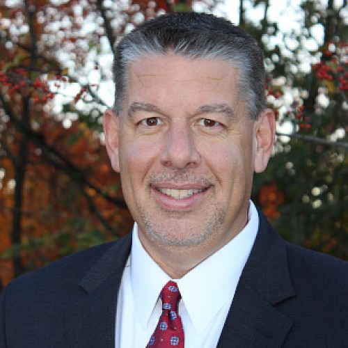 Matthew Lesher headshot