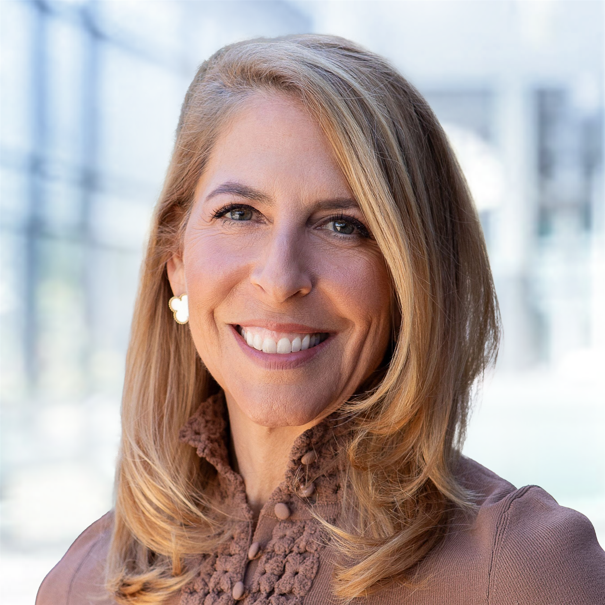 Beth Rustin headshot