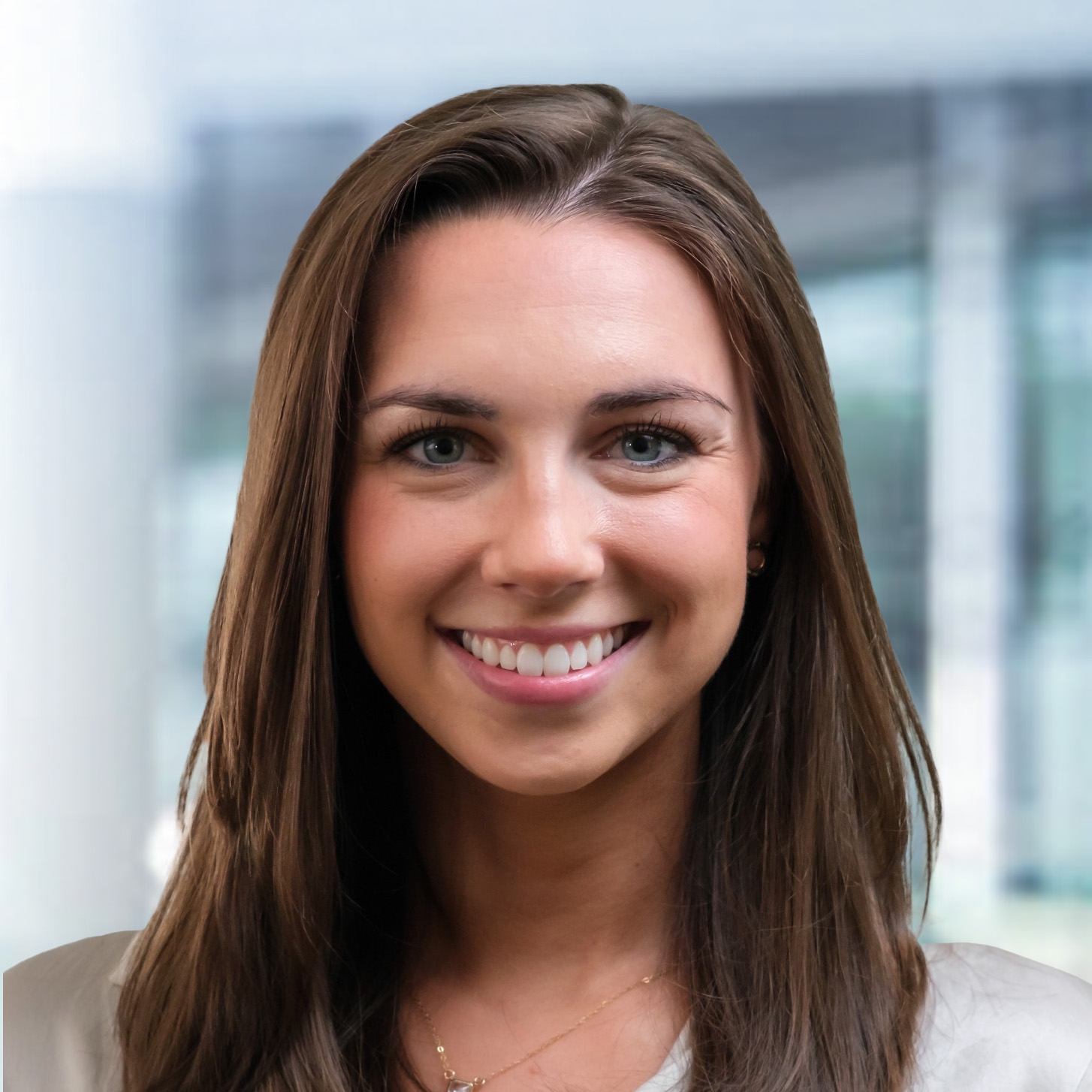 Lydia Gratwick headshot