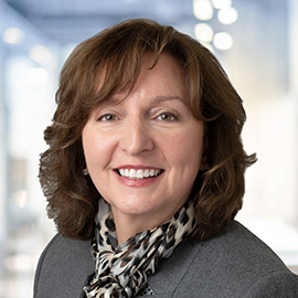 Shelly Scott headshot