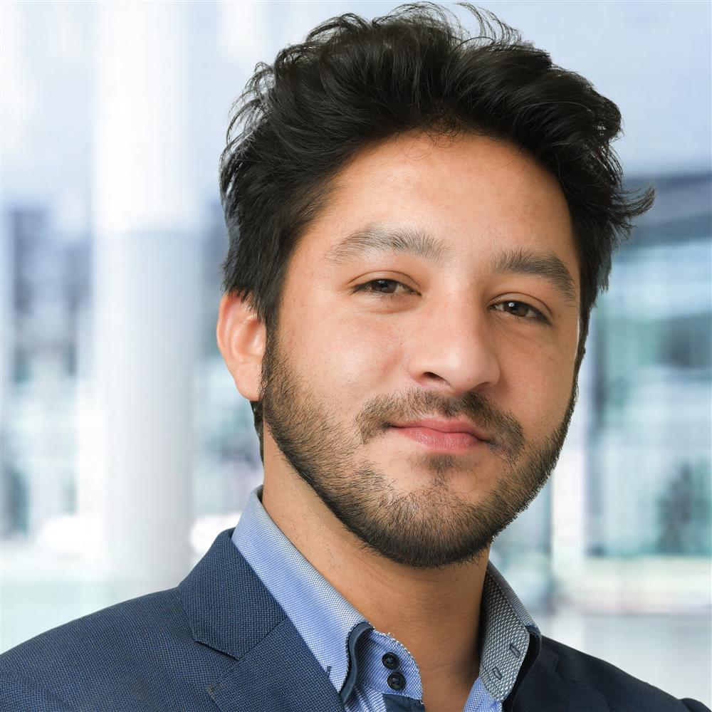 Coby Pasupuletti headshot