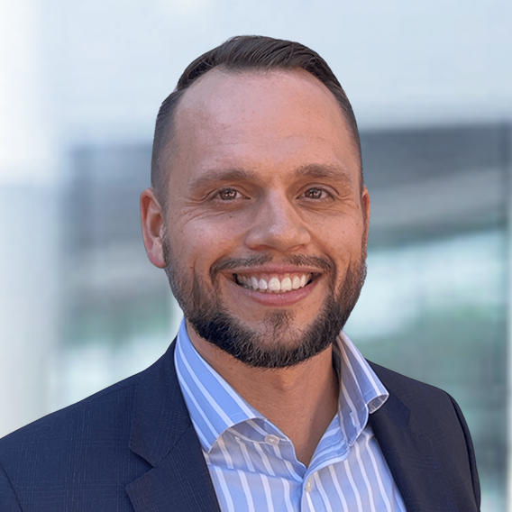 Jason Hodge headshot